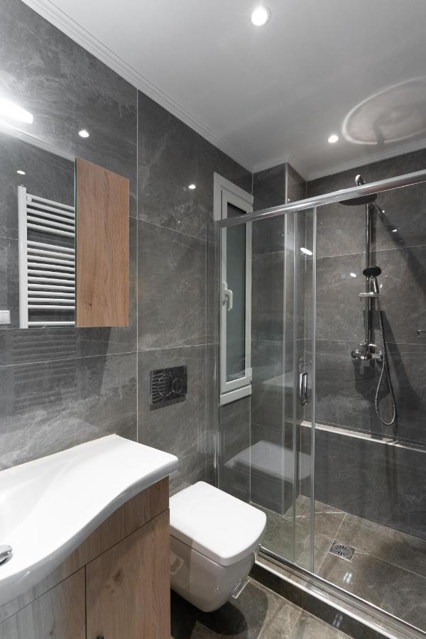 Cosy 2Br Apartment Next To Bars & Restaurants Atenas Exterior foto