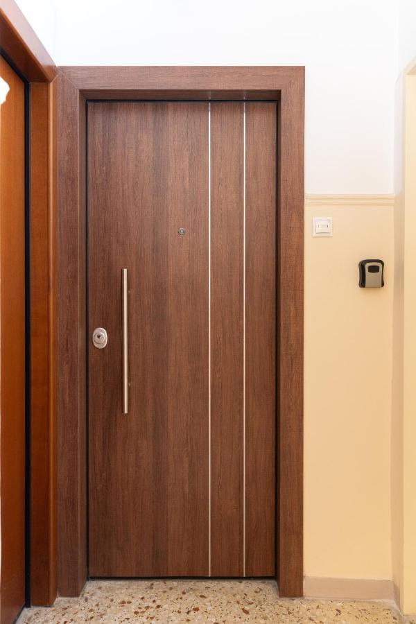 Cosy 2Br Apartment Next To Bars & Restaurants Atenas Exterior foto